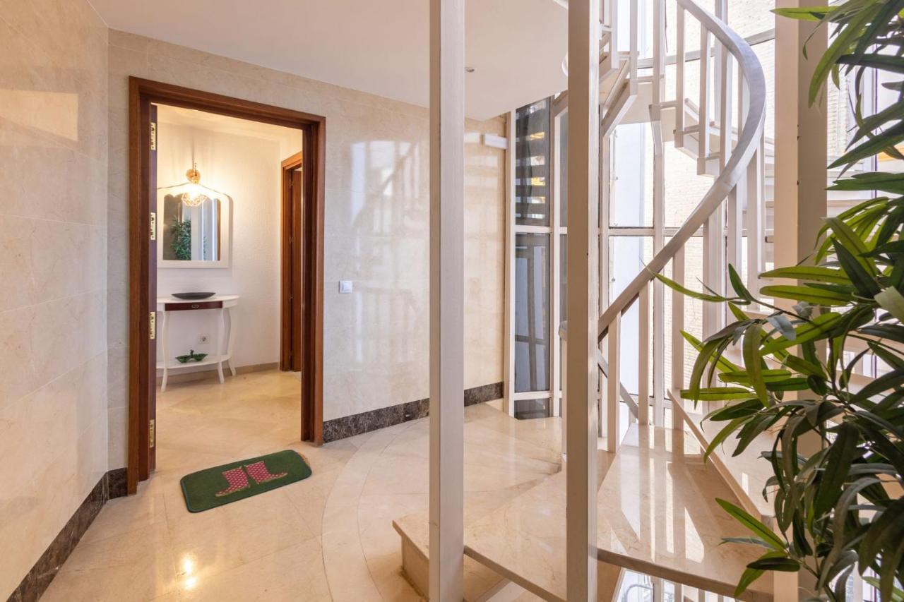 El Salvador City Center Suite By Valcambre Севиля Екстериор снимка